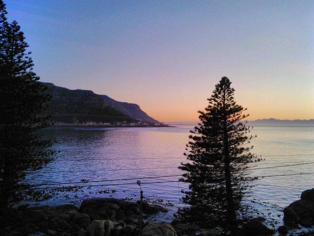 Paradise On The Bay Fish Hoek Exterior photo