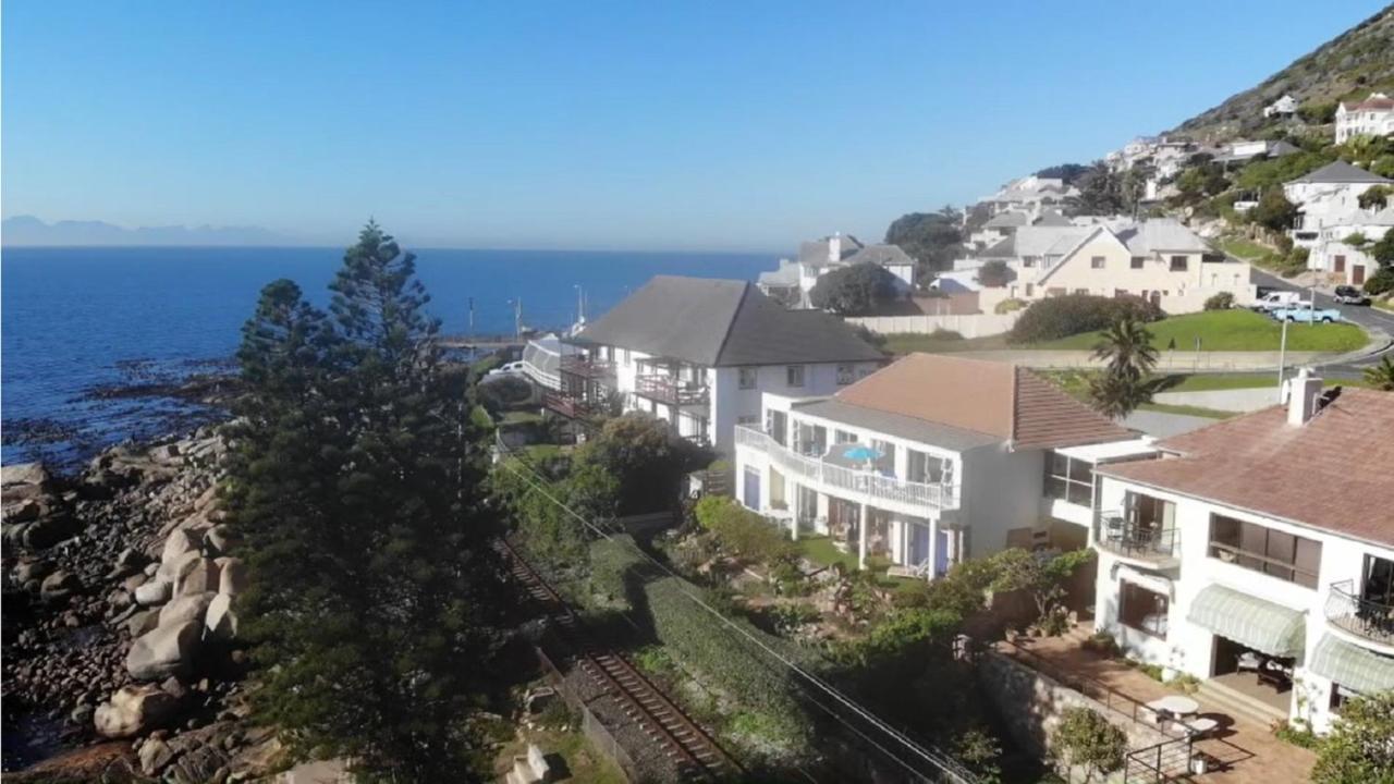 Paradise On The Bay Fish Hoek Exterior photo